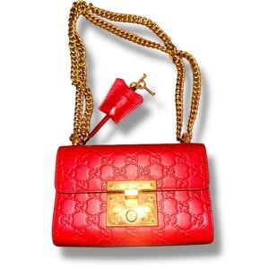 Gucci Microguccissima Padlock Shoulder Bag – Red Leather with Gold Chain